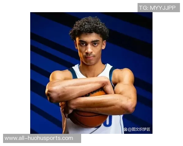 小迈克尔波特半场表现出色8中4得10分三分球两投全中助球队争胜