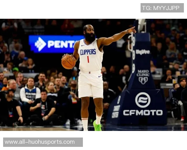 哈登申请离队快船战神卡还在拼搏却面临家破人亡的困境